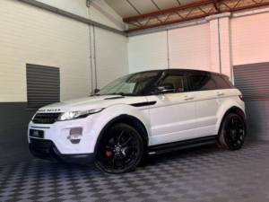 2011 Land Rover Range Rover Evoque 2.2 Sd4 Dynamic SUV 5dr Diesel Auto 4WD Euro 5 (190 Ps) in White — image 5