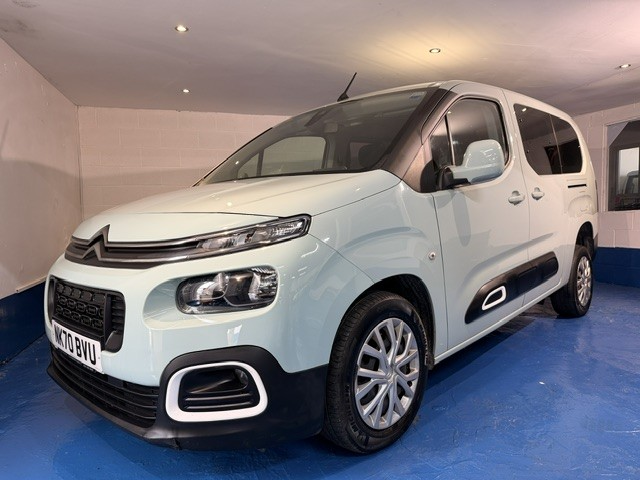 2021 Citroen Berlingo 1.5 Bluehdi Feel in Green — image 1