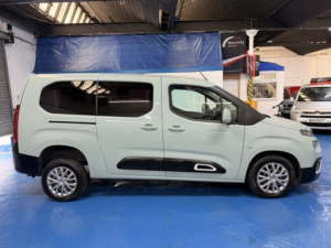 2021 Citroen Berlingo 1.5 Bluehdi Feel in Green — image 4