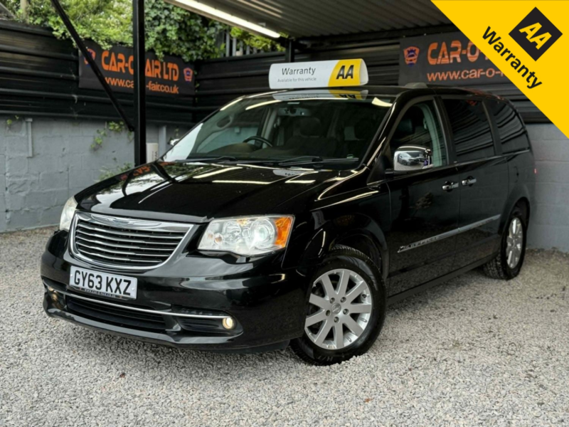 2013 Chrysler Grand Voyager 2.8 Crd Limited in Black — image 1