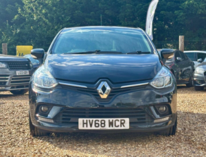 2018 Renault Clio 0.9 Tce Iconic Euro 6 (s/s) 5dr in Black — image 5
