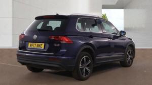 2017 Volkswagen Tiguan 2.0 Tdi Bluemotion Tech Se Navigation 4motion Euro 6 (s/s) 5dr in Blue — image 4
