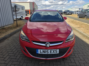 2015 Vauxhall Astra 1.6 I Sri Automatic in Red — image 4
