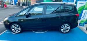 2014 Vauxhall Zafira Tourer 2.0 Cdti Sri MPV 5dr Diesel Auto Euro 5 (165 Ps) in Black — image 2