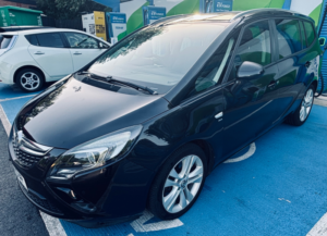 2014 Vauxhall Zafira Tourer 2.0 Cdti Sri MPV 5dr Diesel Auto Euro 5 (165 Ps) in Black — image 3