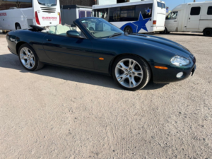 2001 Jaguar Xk8 4.0 in Green — image 2
