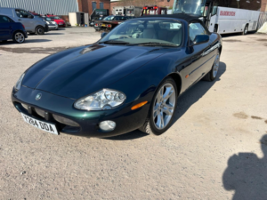2001 Jaguar Xk8 4.0 in Green — image 3