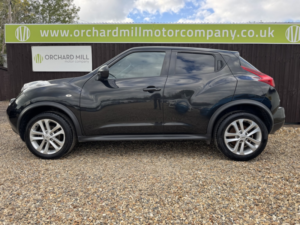 2012 Nissan Juke 1.6 Acenta Premium in Black — image 3