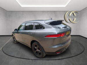 2017 Jaguar F-Pace 2.0 P250i Portfolio Auto AWD Euro 6 (s/s) 5dr in Grey — image 2