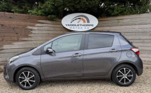 2018 Toyota Yaris 1.5 Vvt-H Icon Tech in Grey — image 2