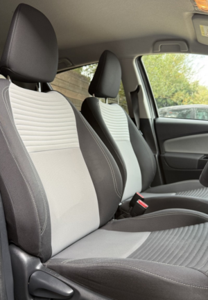 2018 Toyota Yaris 1.5 Vvt-H Icon Tech in Grey — image 5