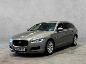 2018 Jaguar Xf 2.0d Prestige Sportbrake Auto Euro 6 (s/s) 5dr in Silver — image 4