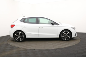 2023 SEAT Ibiza 1.0 Tsi Fr Sport Hatchback 5dr Petrol Manual Euro 6 (s/s) (110 Ps) in White — image 2