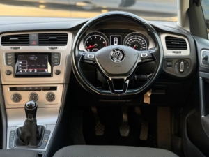 2015 Volkswagen Golf 1.4 Tsi Bluemotion Tech Match Euro 5 (s/s) 5dr in Blue — image 2