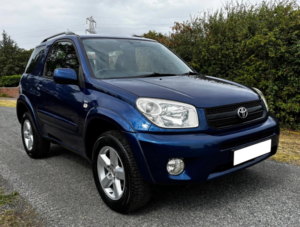2004 Toyota Rav4 2.0 Vvt-I Xt3 in Blue — image 5