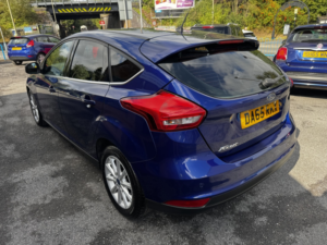 2015 Ford Focus 1.0 T Ecoboost Titanium in Blue — image 3