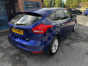 2015 Ford Focus 1.0 T Ecoboost Titanium in Blue — image 5