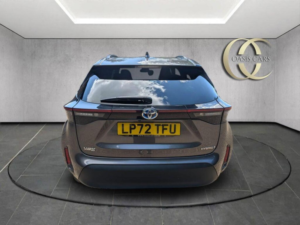 2023 Toyota Yaris Cross 1.5 Vvt-H Design E-CVT Euro 6 (s/s) 5dr in Grey — image 6