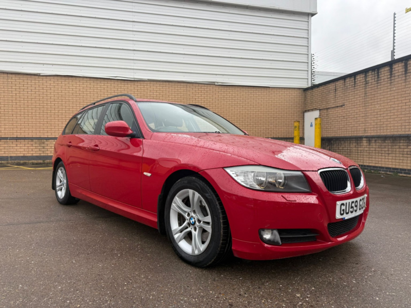 2009 BMW 3 Series 2.0 320i Es Touring in Red — image 1