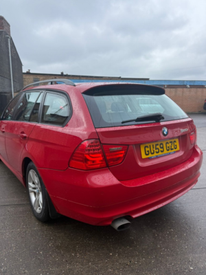 2009 BMW 3 Series 2.0 320i Es Touring in Red — image 4