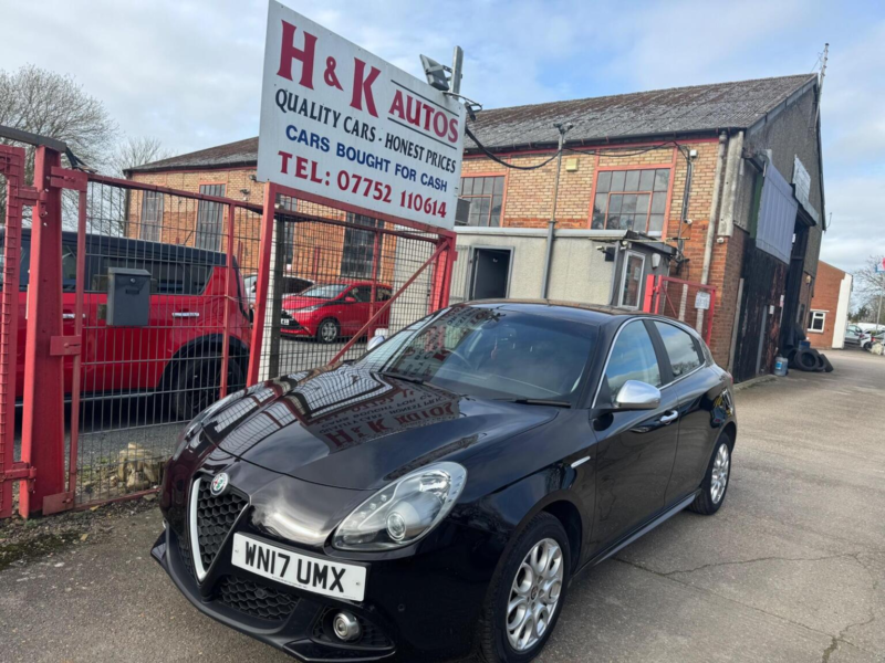 2016 Alfa Romeo Giulietta 1.6 Jtdm-2 Tecnica Euro 6 (s/s) 5dr in Black — image 1