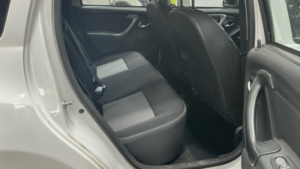 2018 Dacia Duster 1.5 Laureate Dci 110 4x4 Diesel White 5dr 8 Stamps in White — image 6