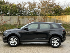 2019 Land Rover Range Rover Evoque 2.0 D180 R-Dynamic S in Black — image 5