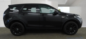 2017 Land Rover Discovery Sport 2.0 Td4 Se Tech Auto 4WD Euro 6 (s/s) 5dr in Black — image 4