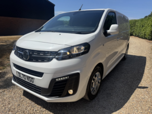 2020 Vauxhall Vivaro 1.5 Turbo D 2700 Sportive in White — image 3
