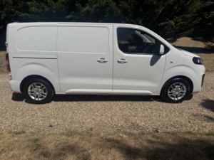 2020 Vauxhall Vivaro 1.5 Turbo D 2700 Sportive in White — image 5