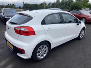 2016 Kia Rio 1.3 1 in White — image 4