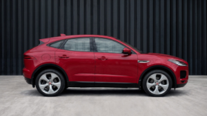2018 Jaguar E-Pace 2.0 D150 Hse SUV 5dr Diesel Auto AWD Euro 6 (s/s) (150 Ps) in Red — image 6