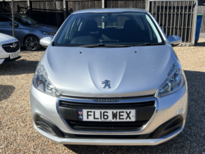 2016 Peugeot 208 1.6 Bluehdi Active in Silver — image 3