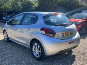 2016 Peugeot 208 1.6 Bluehdi Active in Silver — image 4