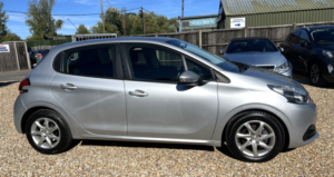 2016 Peugeot 208 1.6 Bluehdi Active in Silver — image 6