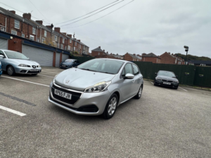 2015 Peugeot 208 1.2 Puretech Active in Silver — image 3