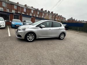 2015 Peugeot 208 1.2 Puretech Active in Silver — image 4