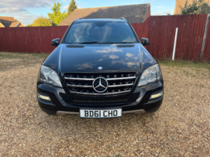 2011 Mercedes-Benz M Class 3.0 Ml300 Cdi V6 Blueefficiency Grand Edition SUV 5dr Diesel G-Tronic 4WD Euro 5 (204 Ps) in Black — image 3