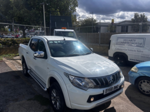 2018 Mitsubishi L200 2.4 Di-D Dc Titan 4WD Euro 6 4dr in White — image 5