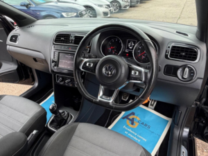 2016 Volkswagen Polo 1.2 Tsi Bluemotion Tech R-Line Euro 6 (s/s) 5dr in Black — image 3