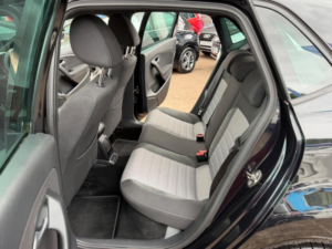 2016 Volkswagen Polo 1.2 Tsi Bluemotion Tech R-Line Euro 6 (s/s) 5dr in Black — image 5