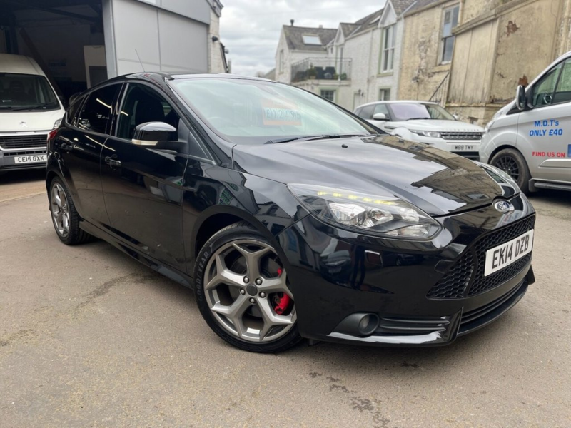 2014 Ford Focus 2.0 T Ecoboost St-3 in Black — image 1