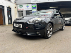 2014 Ford Focus 2.0 T Ecoboost St-3 in Black — image 6