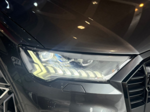 2021 Audi Q7 3.0 Tdi V6 50 Vorsprung in Grey — image 2