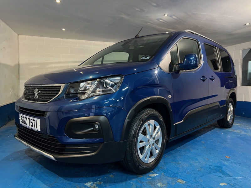 2020 Peugeot Rifter 1.5 in Blue — image 1