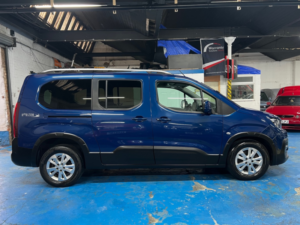 2020 Peugeot Rifter 1.5 in Blue — image 5