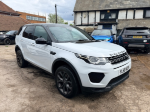 2018 Land Rover Discovery Sport Td4 Landmark in White — image 6
