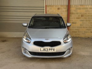 2013 Kia Carens 1.7 Crdi Ecodynamics 2 in Silver — image 2