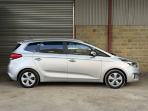 2013 Kia Carens 1.7 Crdi Ecodynamics 2 in Silver — image 4