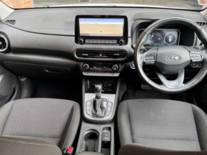 2022 Hyundai Kona 1.6 H-Gdi Premium Dct Euro 6 (s/s) 5dr in White — image 4